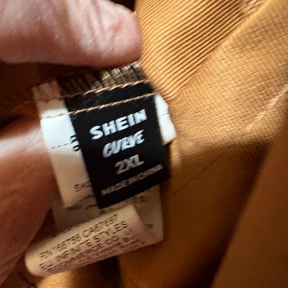 SHEIN Tan Vest with Button Detail - Picture 4 of 5